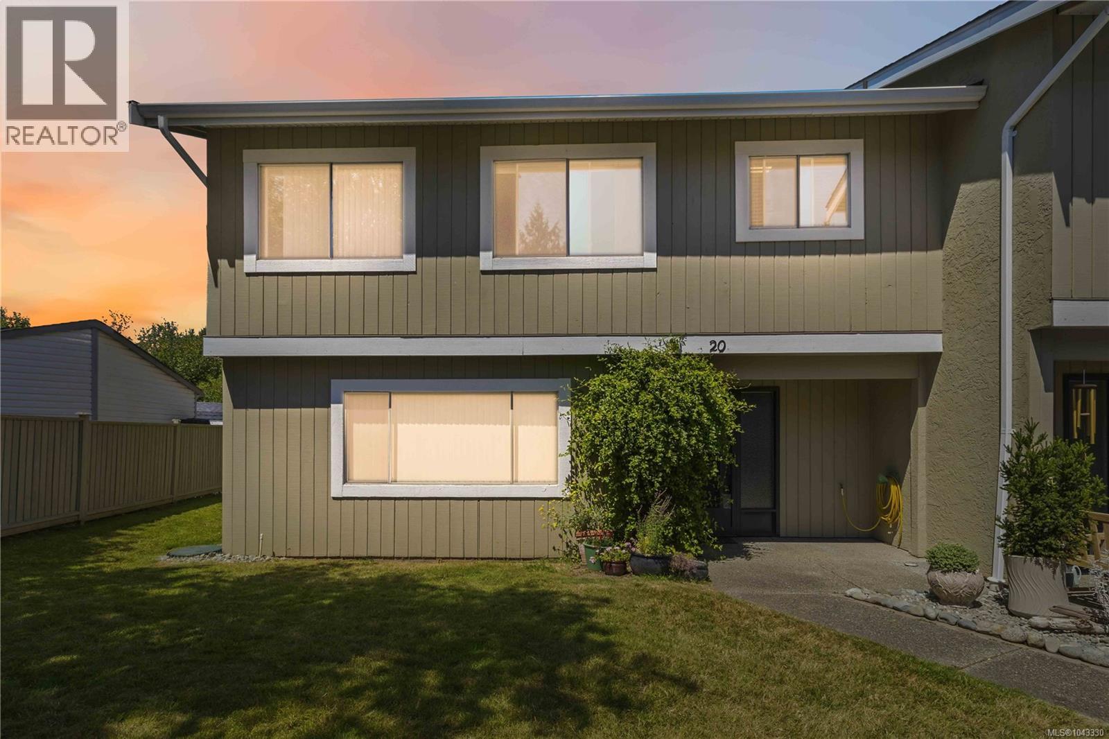 20 2020 White Birch Rd, Sidney, British Columbia V8L 2R1 - Photo 5 - 1043330