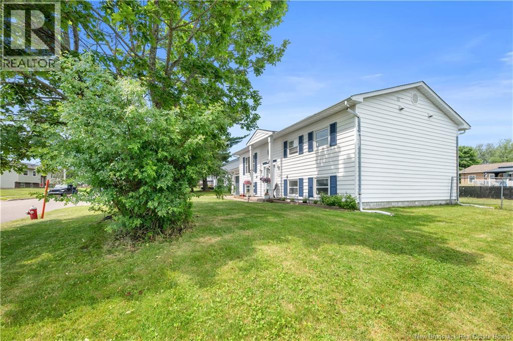 97 Ashley Crescent, Moncton, New Brunswick  E1G 1R5 - Photo 2 - NB144087