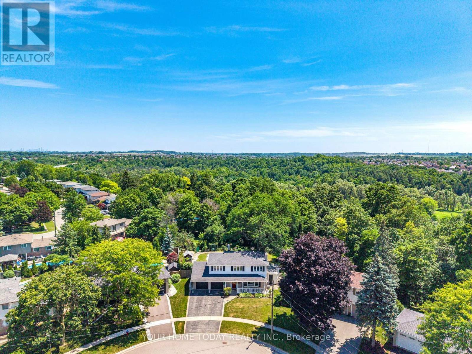 35 Dawson Crescent, Halton Hills, Ontario L7G 1H3 - Photo 3 - W13567144