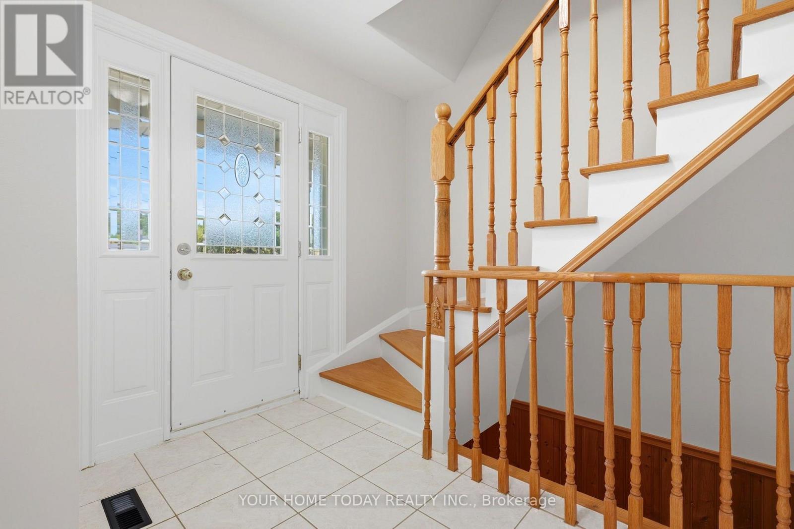 35 Dawson Crescent, Halton Hills, Ontario L7G 1H3 - Photo 6 - W13567144