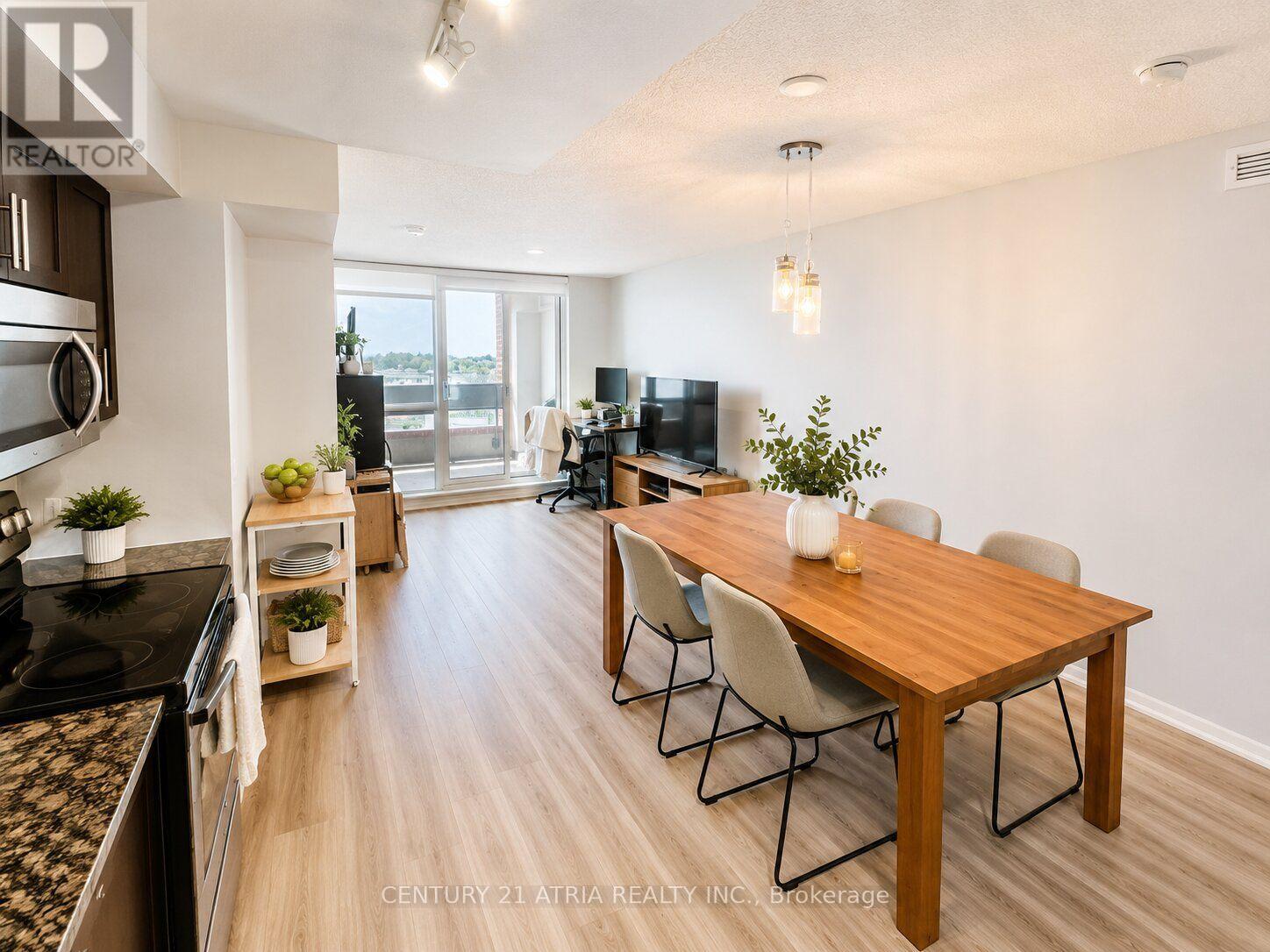 405 - 830 LAWRENCE AVENUE W