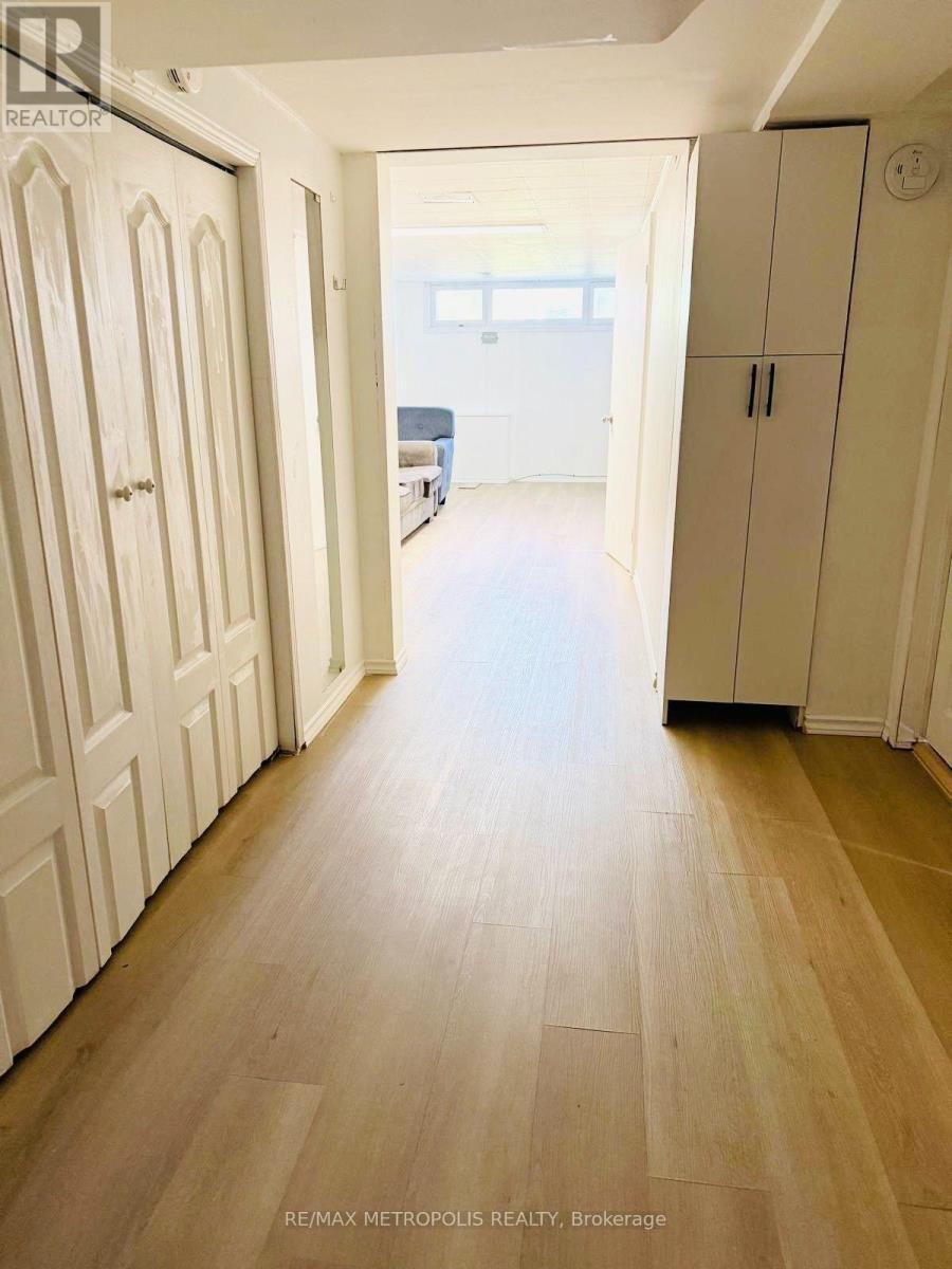 Basement - 11 Rambler Place, Toronto, Ontario  M3L 1N6 - Photo 4 - W13564124