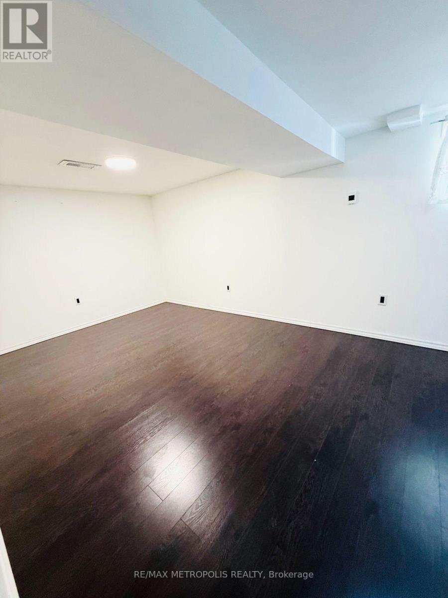 Basement - 11 Rambler Place, Toronto, Ontario  M3L 1N6 - Photo 16 - W13564124