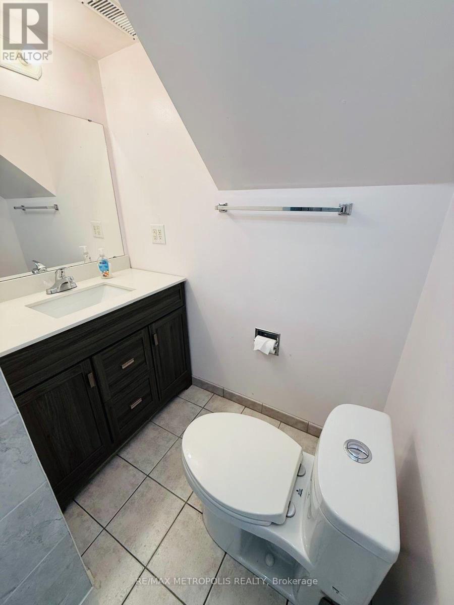 Basement - 11 Rambler Place, Toronto, Ontario  M3L 1N6 - Photo 7 - W13564124