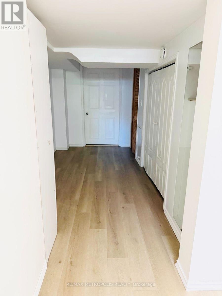Basement - 11 Rambler Place, Toronto, Ontario  M3L 1N6 - Photo 5 - W13564124