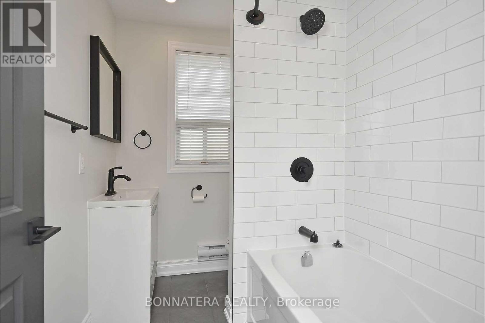 Upper - 47 Emerald Street N, Hamilton, Ontario  L8L 5K2 - Photo 13 - X13567180