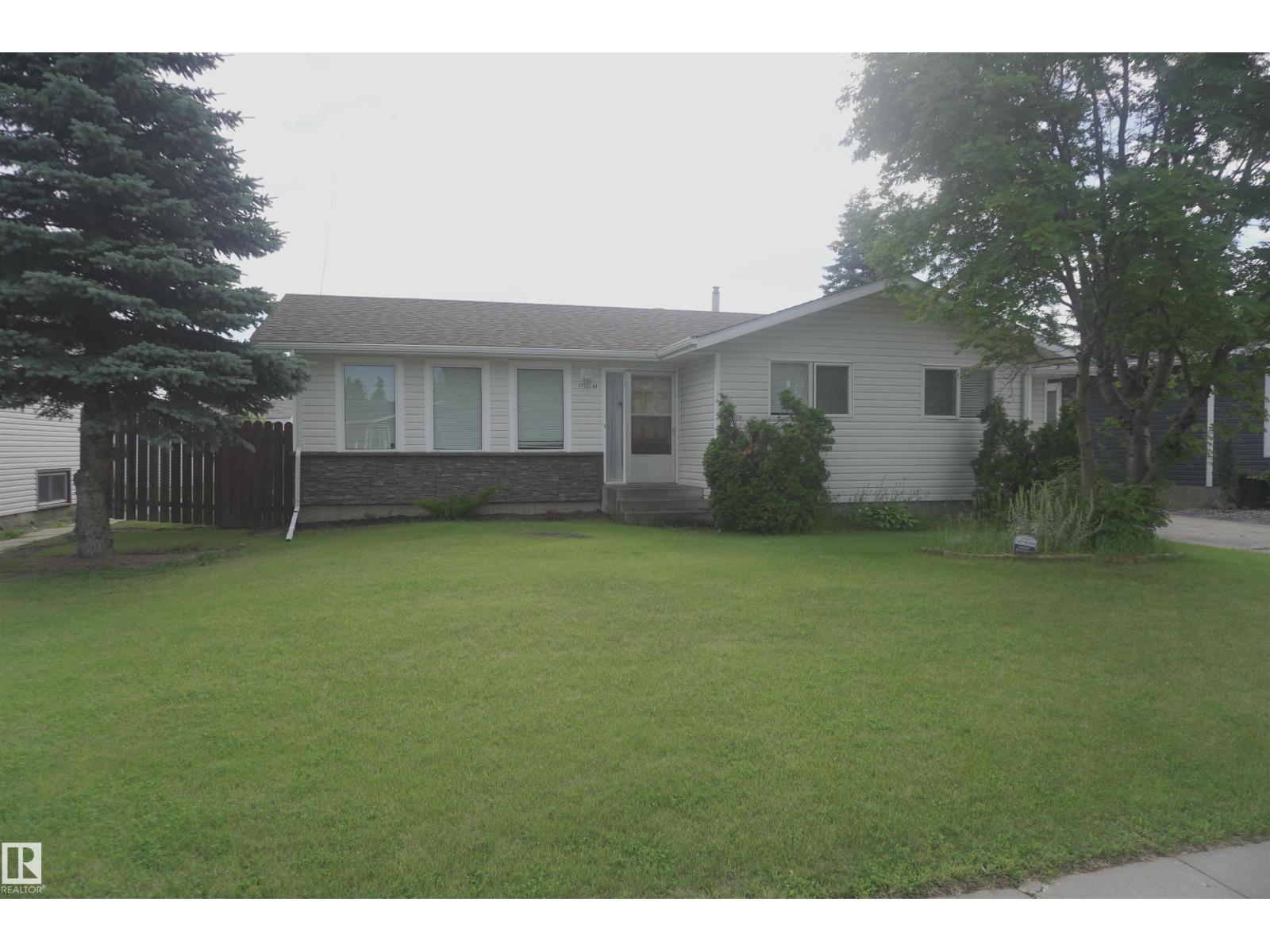 5713 49 St, Vegreville, Alberta  T9C 1G6 - Photo 2 - E4498902