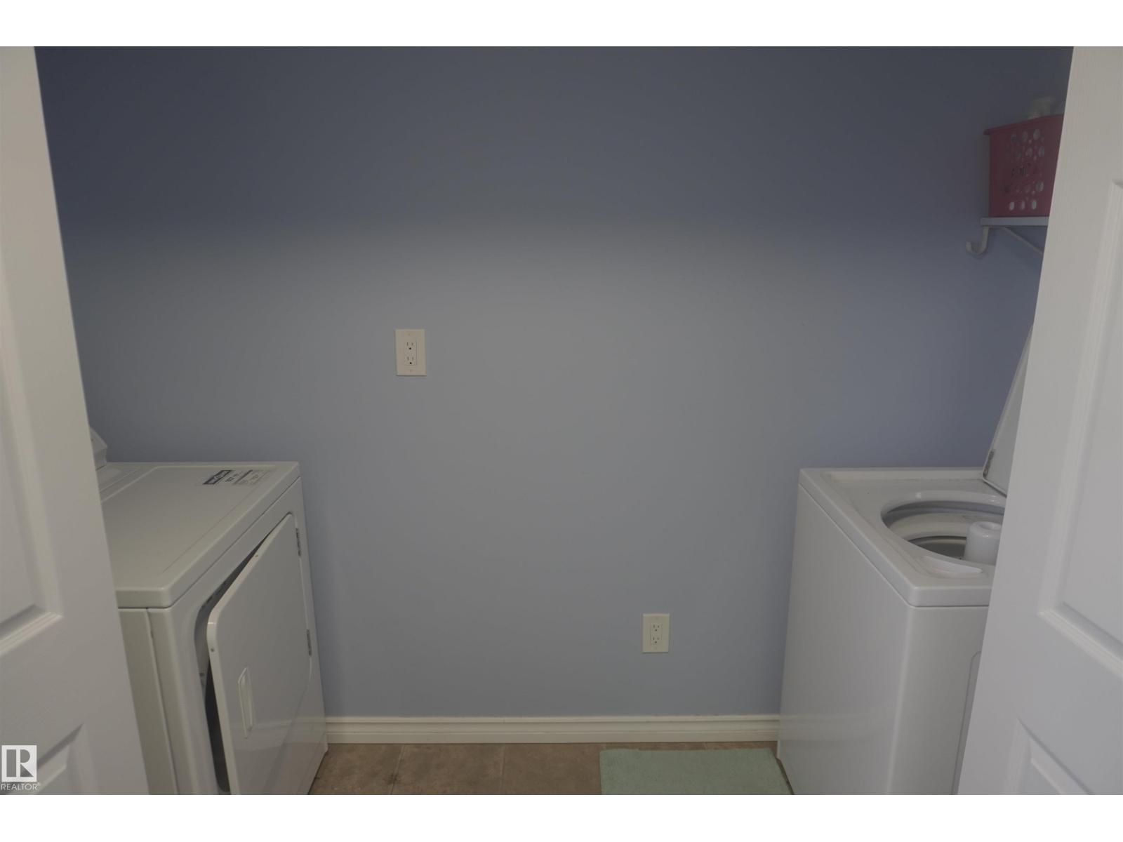 5713 49 St, Vegreville, Alberta  T9C 1G6 - Photo 7 - E4498902