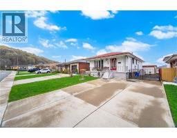 31 SUMMERCREST Drive, Hamilton, Ontario