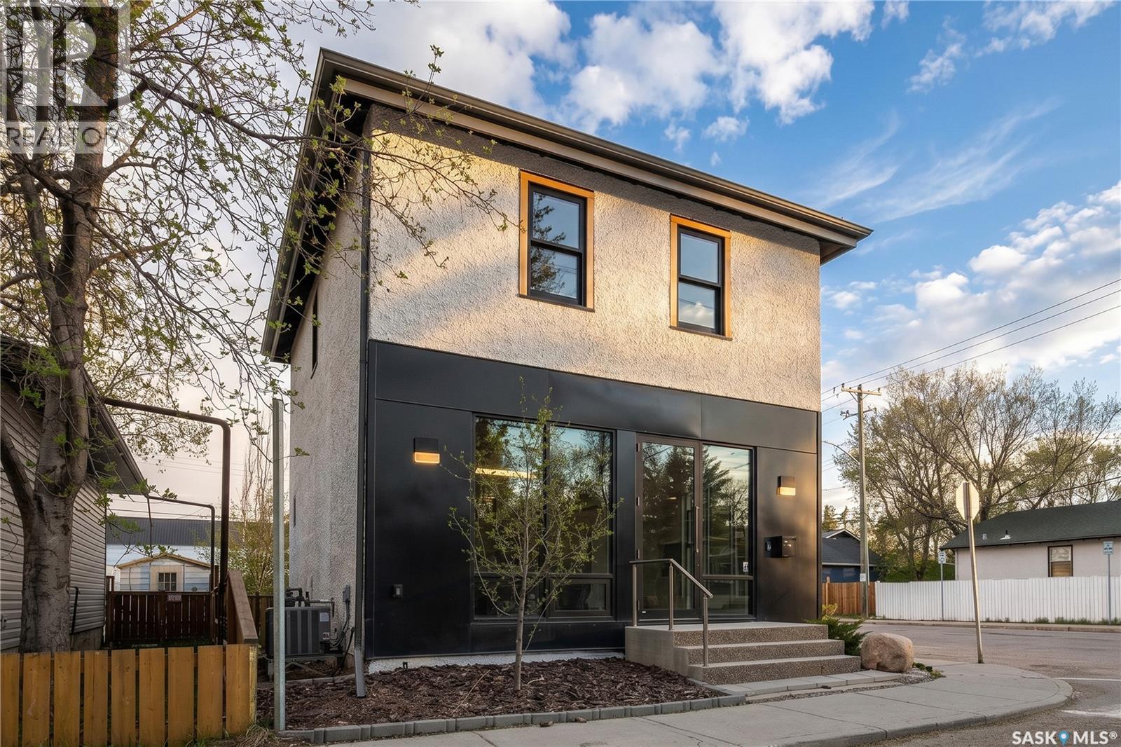 223 25th STREET W, Saskatoon, Saskatchewan