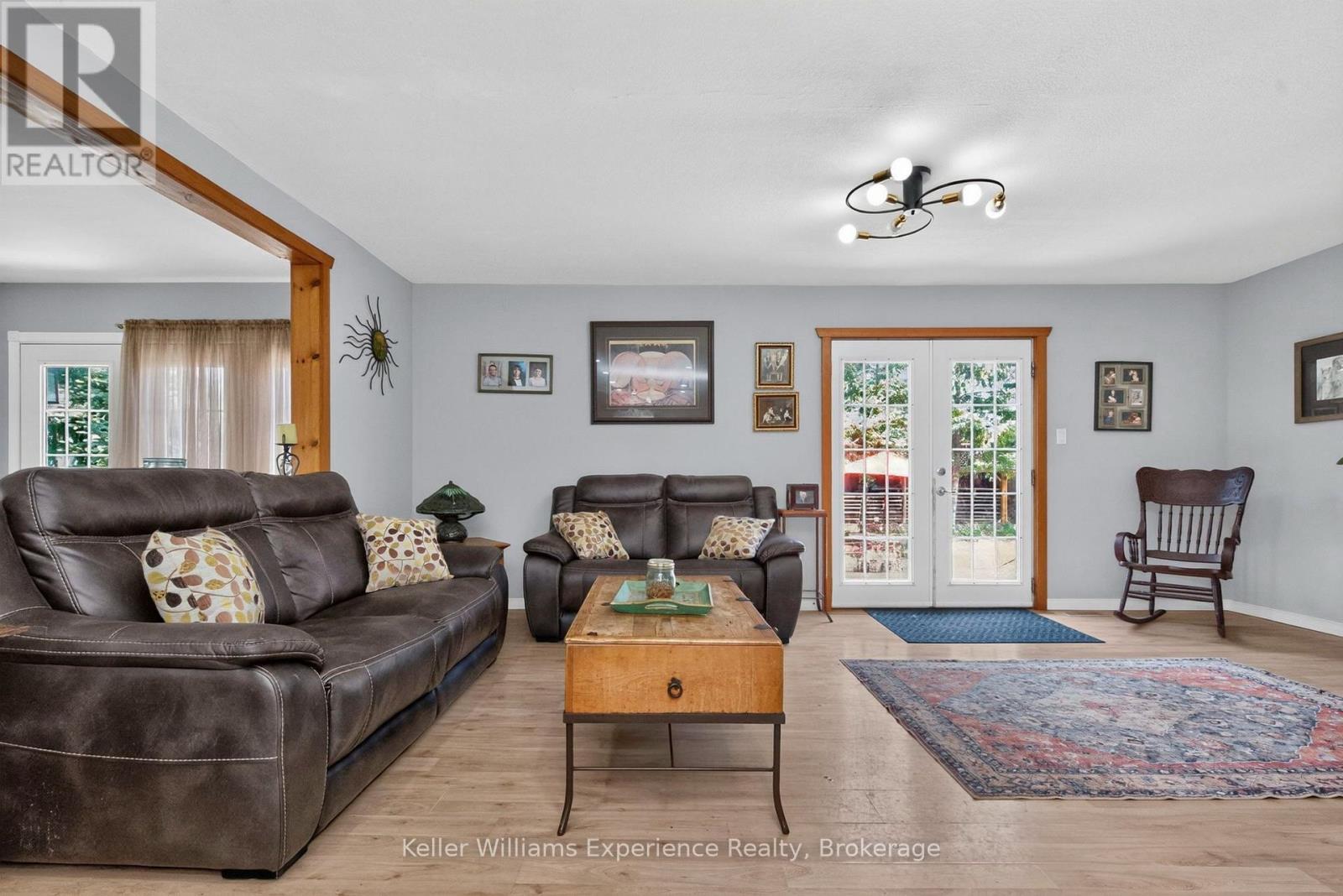 281 Park Street, Tay, Ontario  L0K 2A0 - Photo 9 - S13567390