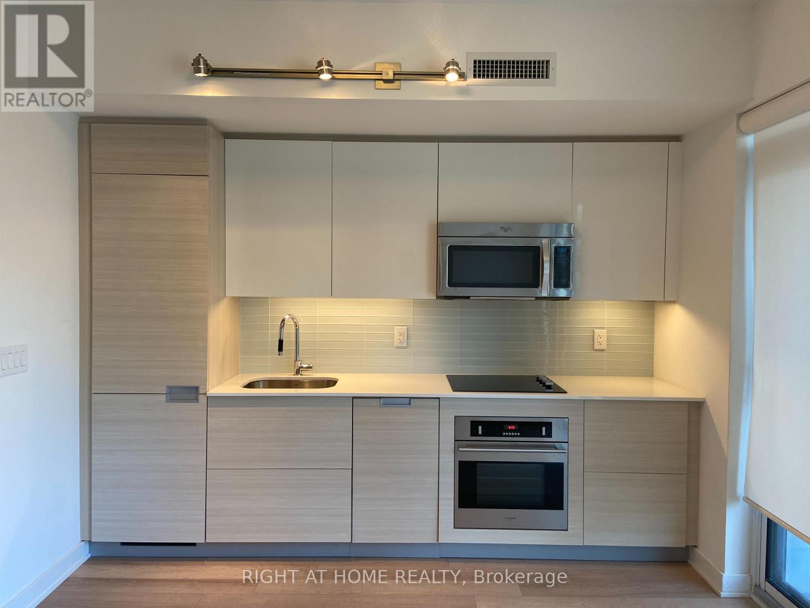 802 - 210 Simcoe Street, Toronto, Ontario  M5T 0A9 - Photo 12 - C13567442