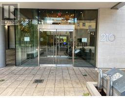 802 - 210 SIMCOE STREET, Toronto, Ontario
