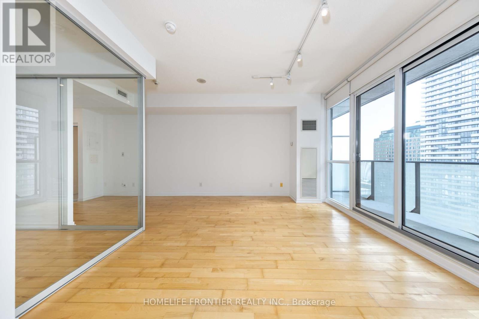 2111 - 65 Bremner Boulevard, Toronto, Ontario  M5J 0A7 - Photo 15 - C13567466