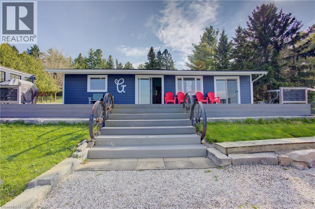 137 ROAD 100, Conestogo Lake