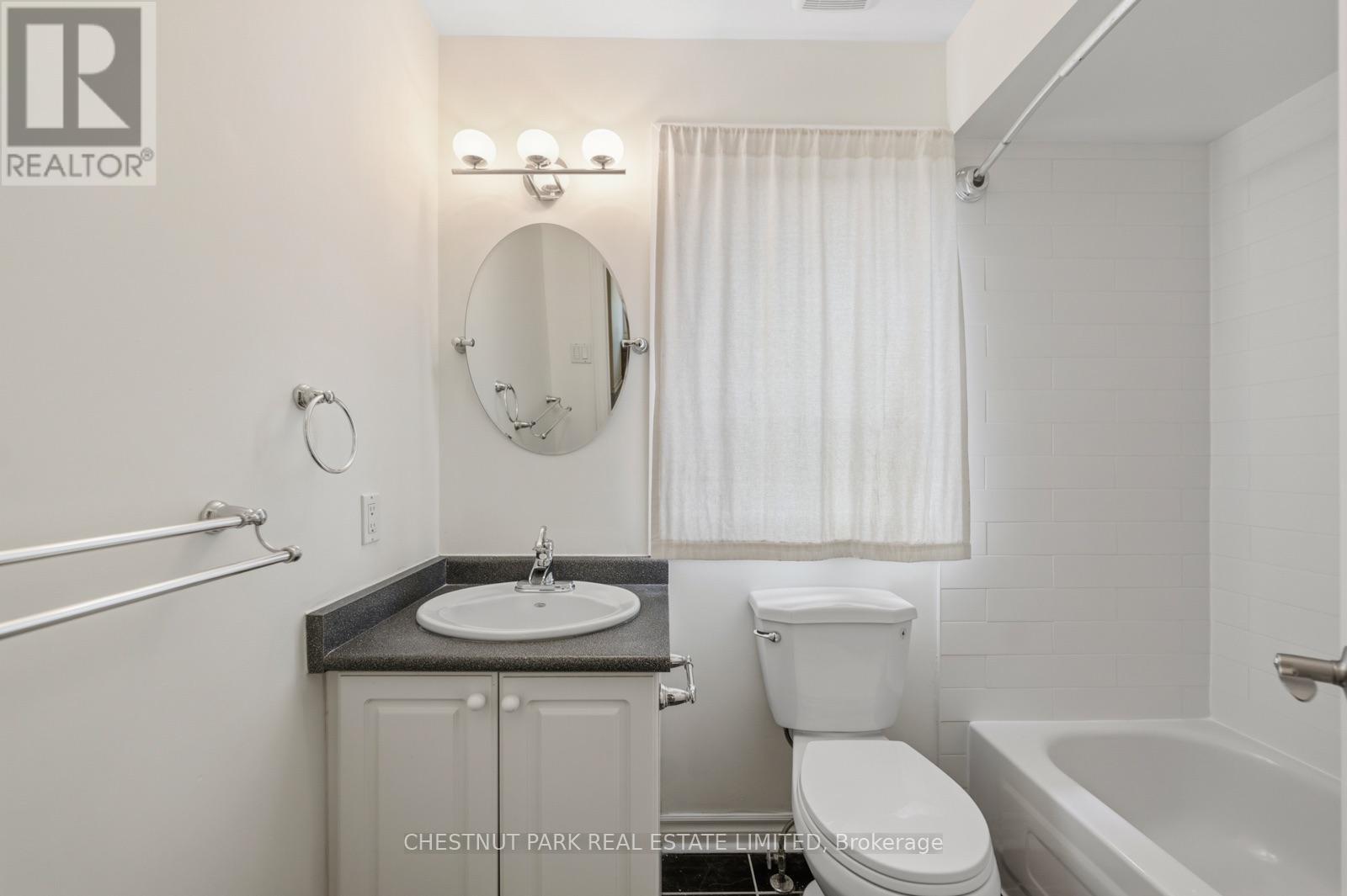 21 Littleyork Road, Toronto, Ontario  M4E 3W6 - Photo 21 - E13567502