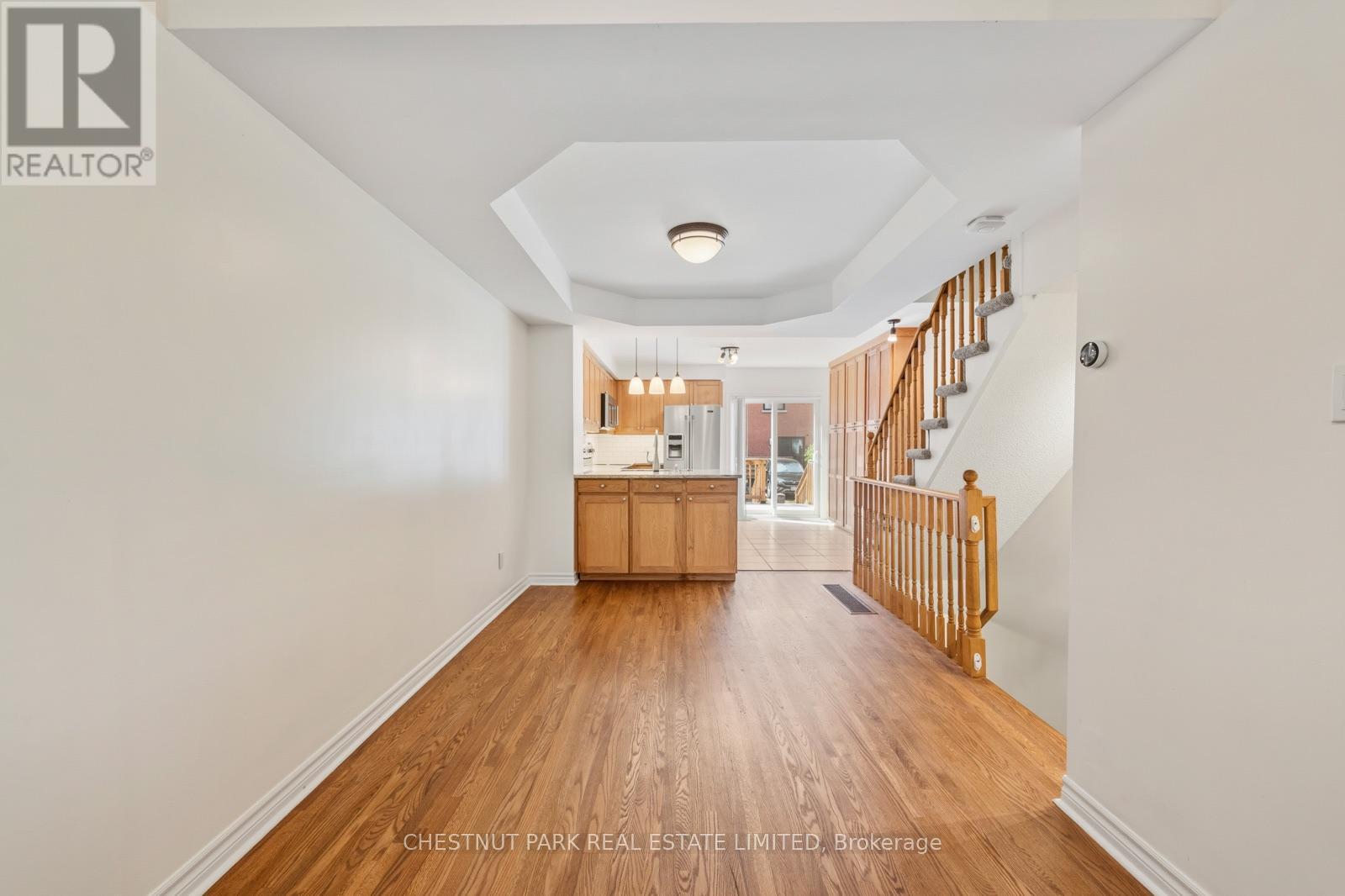 21 Littleyork Road, Toronto, Ontario  M4E 3W6 - Photo 5 - E13567502