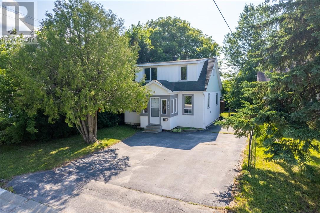 703 Griffith Street, Sudbury, Ontario  P3E 4A3 - Photo 1 - 2129207