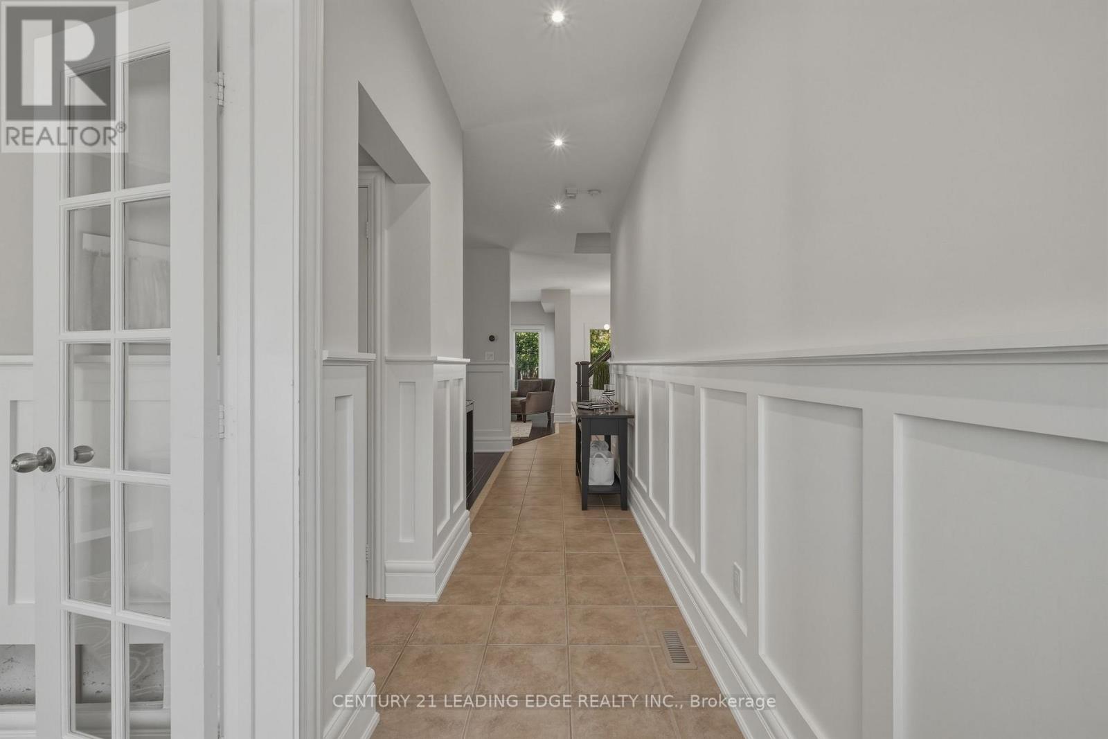 8 Haverhill Terrace, Aurora, Ontario L4G 7R7 - Photo 14 - N13567440