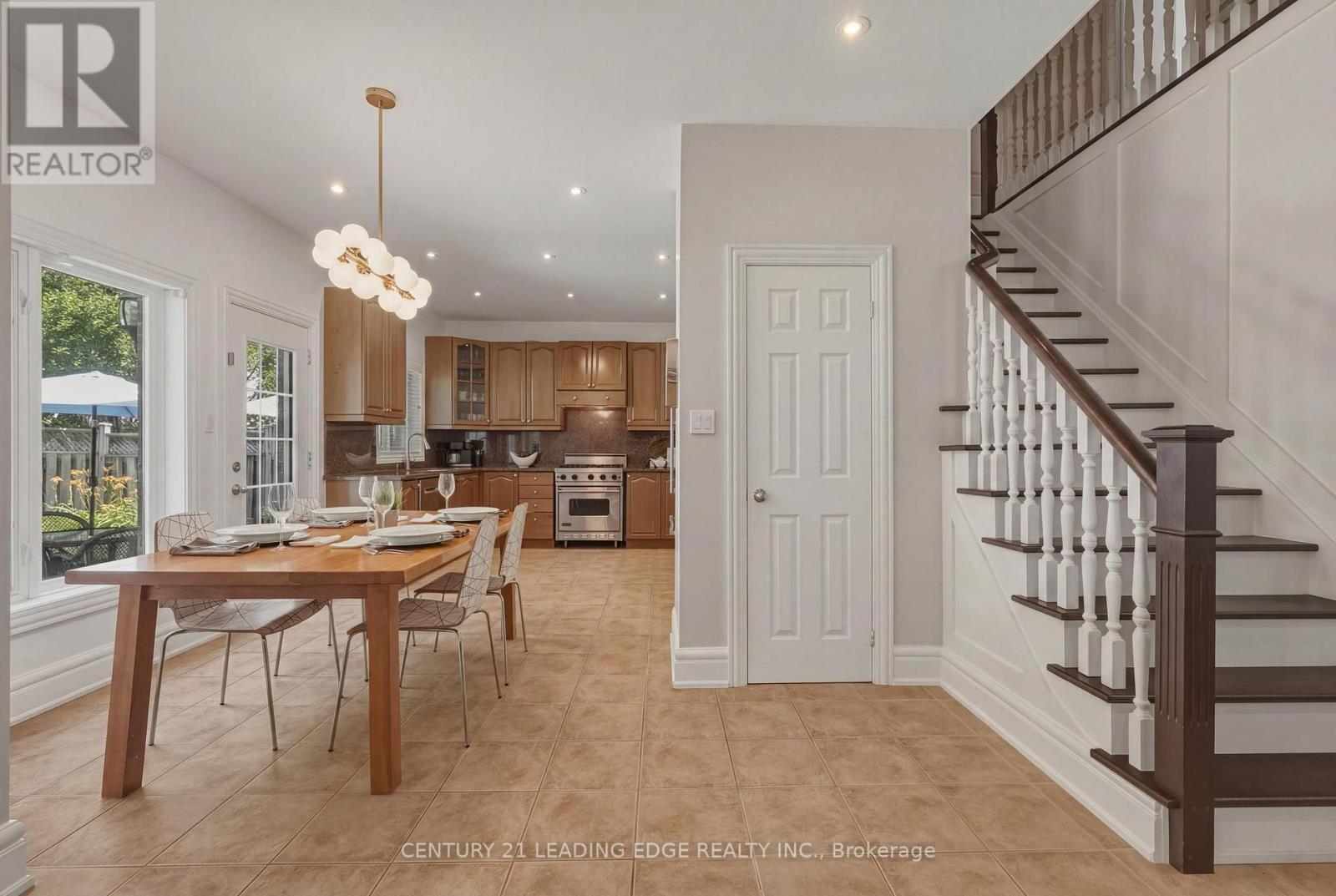 8 Haverhill Terrace, Aurora, Ontario L4G 7R7 - Photo 23 - N13567440