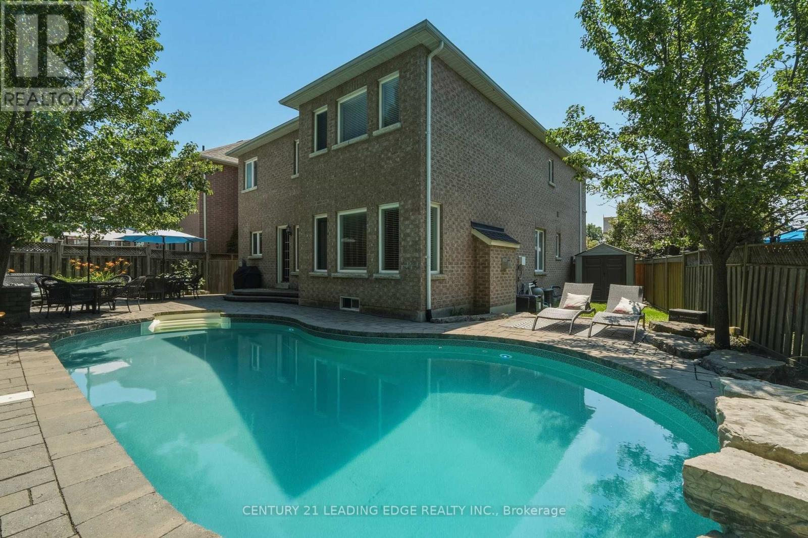 8 Haverhill Terrace, Aurora, Ontario L4G 7R7 - Photo 7 - N13567440
