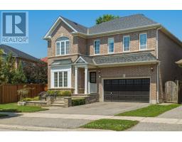 8 HAVERHILL TERRACE, Aurora, Ontario