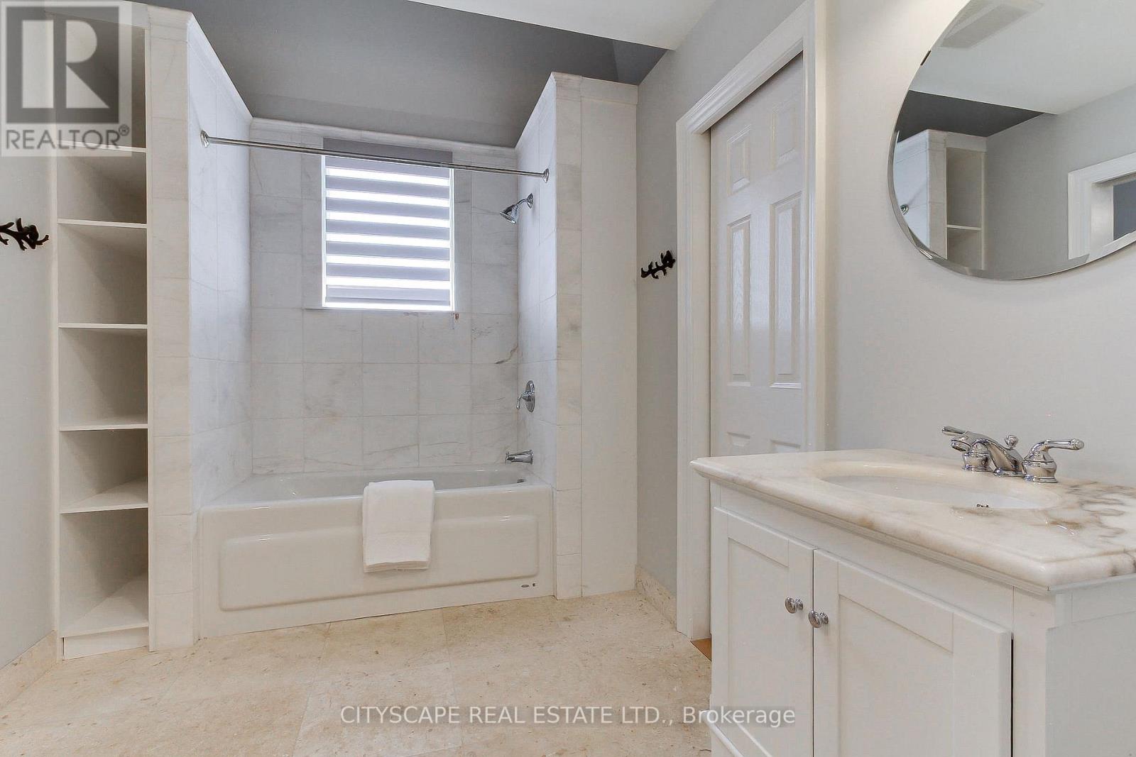 1543 Indian Grove, Mississauga, Ontario  L5H 2S5 - Photo 35 - W13567456