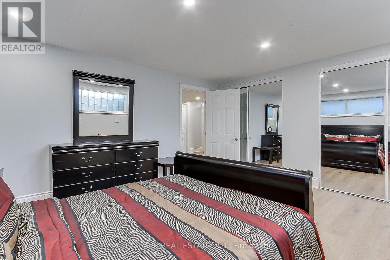 1543 Indian Grove, Mississauga, Ontario  L5H 2S5 - Photo 42 - W13567456
