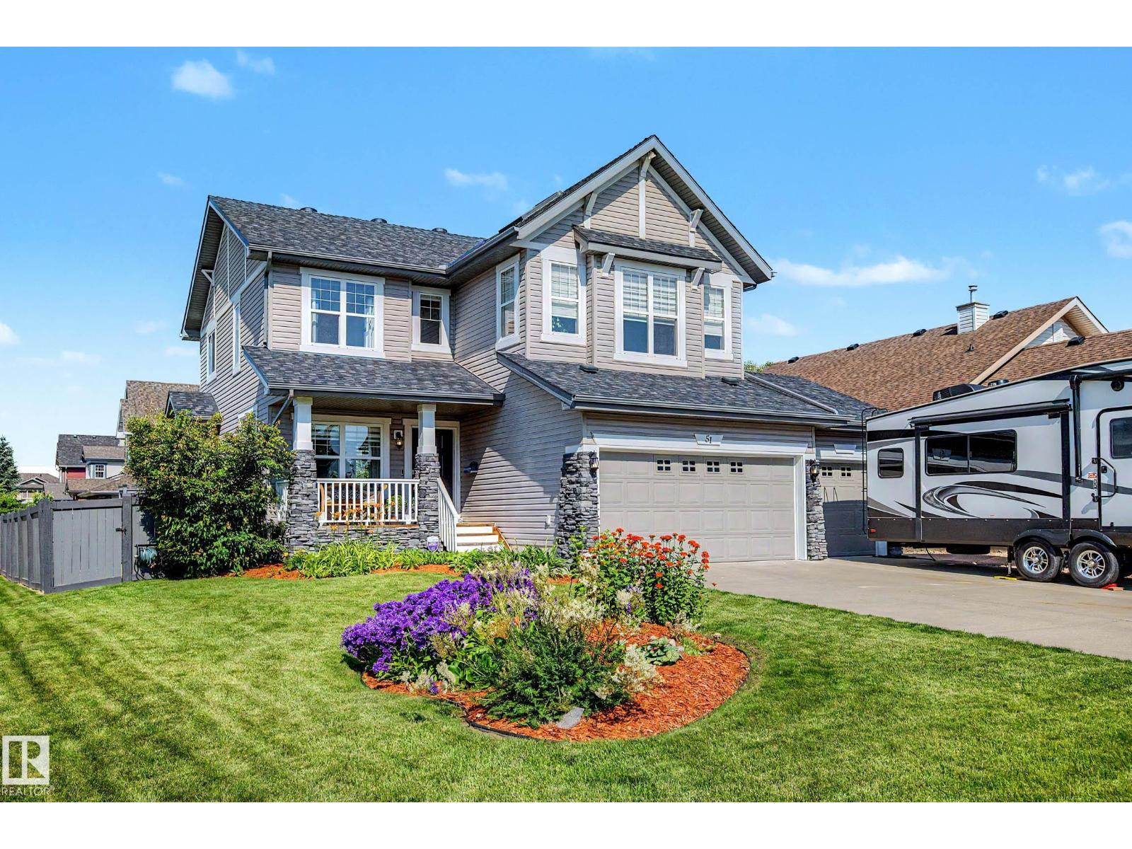 51 NICOLA RD, St. Albert