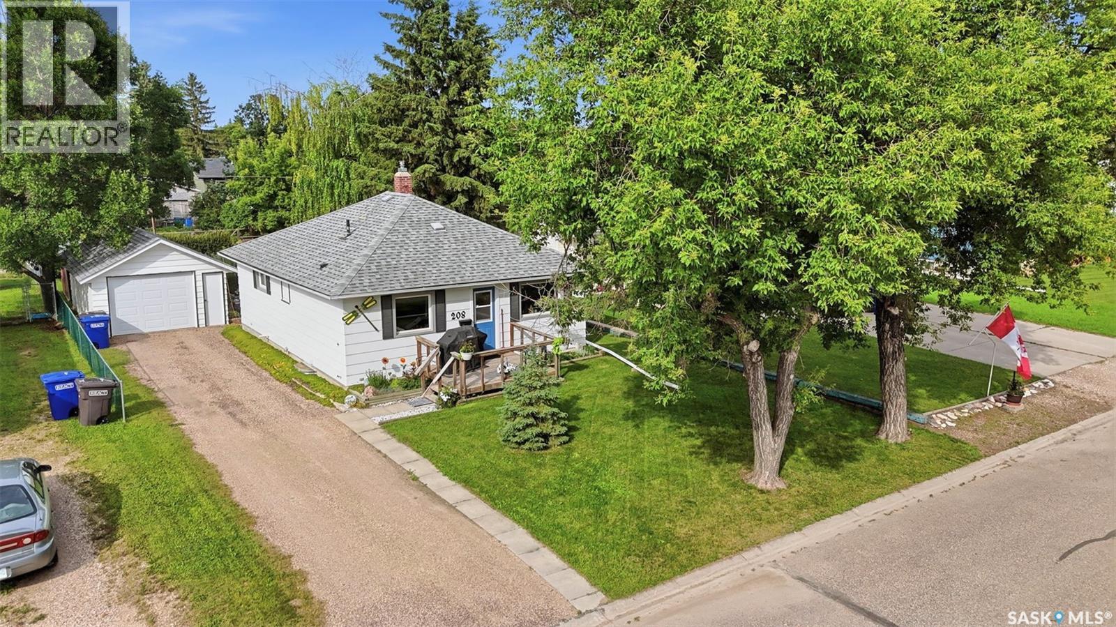 208 3rd Avenue W, Watrous, Saskatchewan  S0K 4T0 - Photo 36 - SK042597