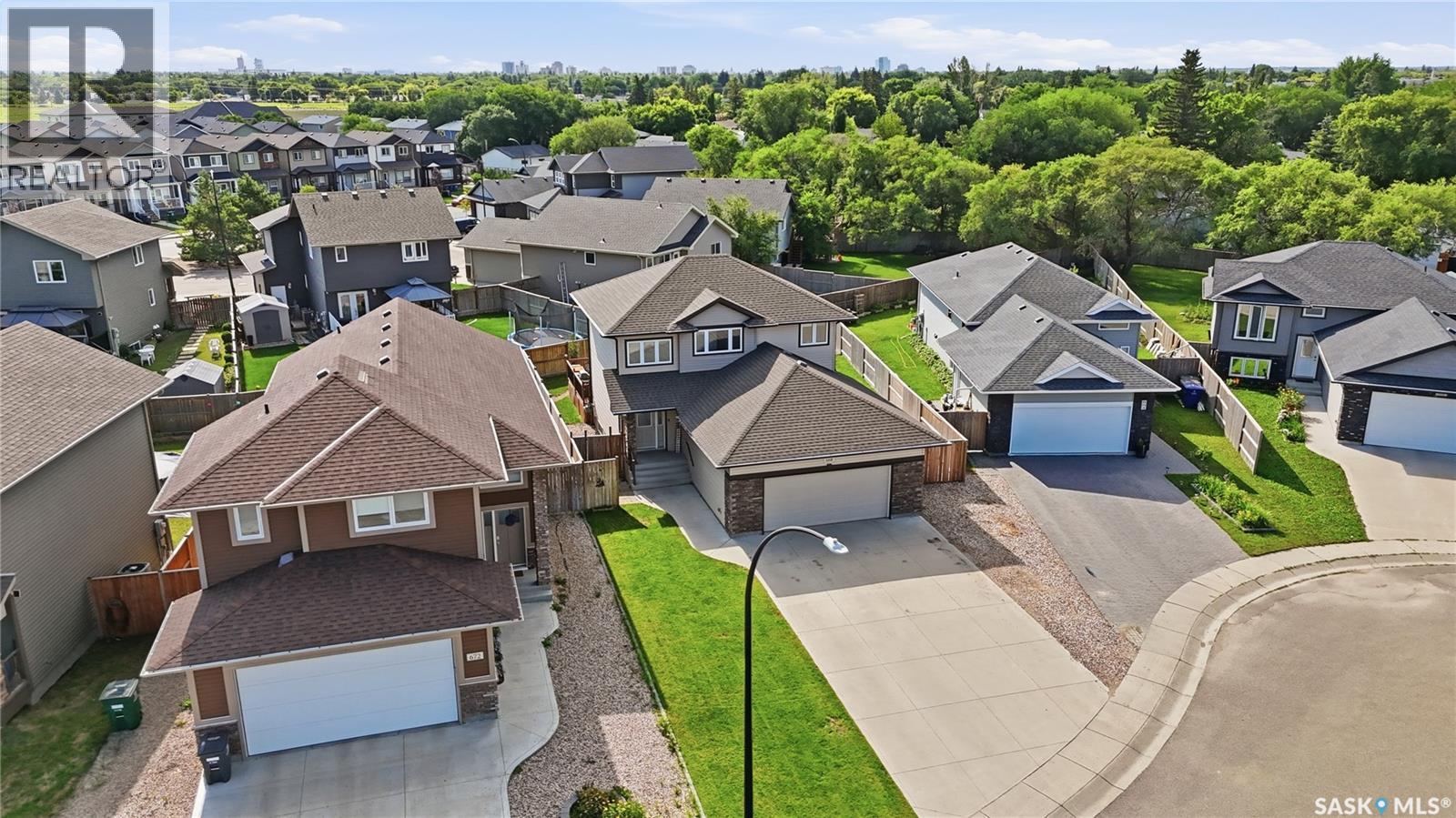 668 Lehrer Crescent, Saskatoon, Saskatchewan  S7R 0L2 - Photo 3 - SK042528