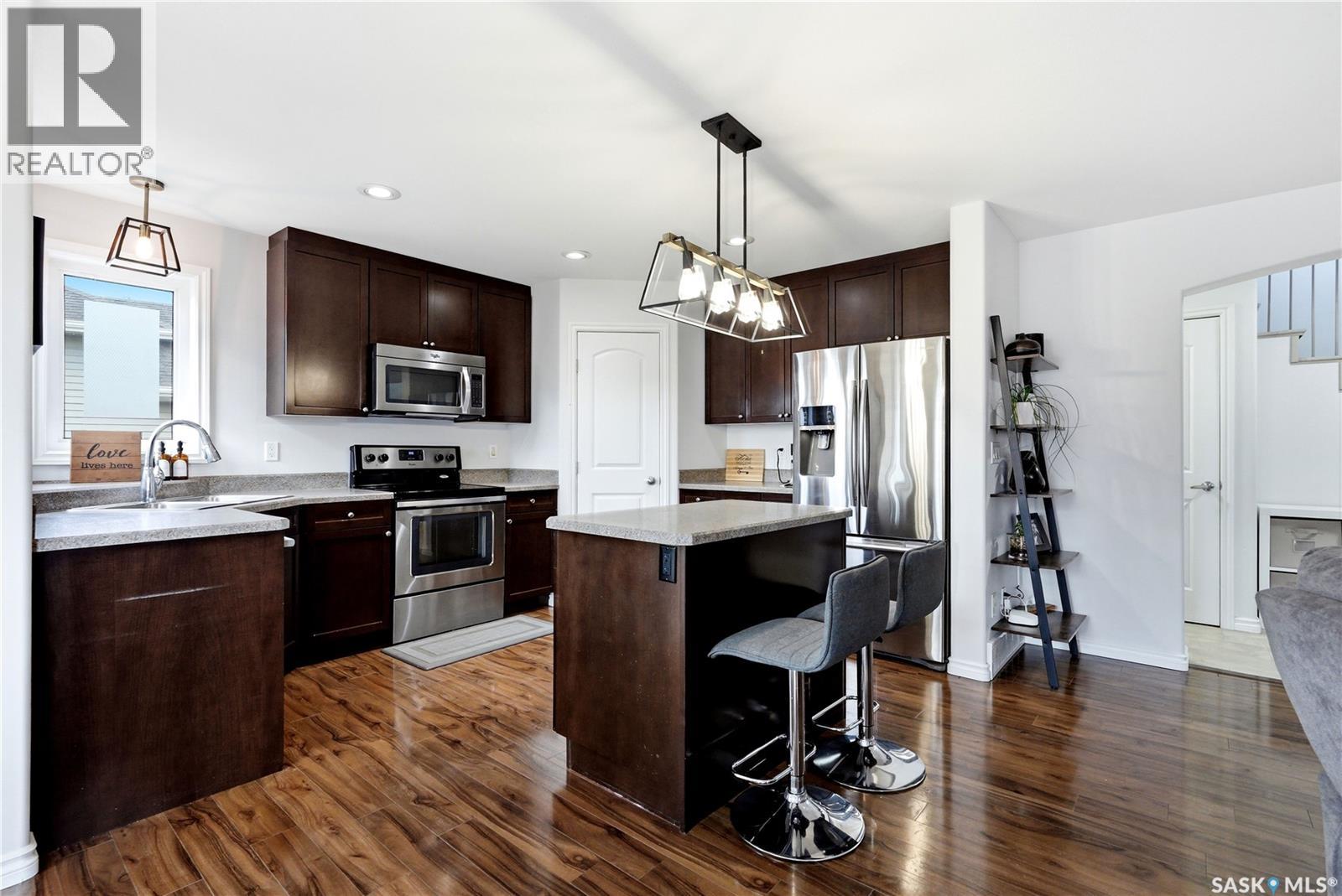 668 Lehrer Crescent, Saskatoon, Saskatchewan  S7R 0L2 - Photo 9 - SK042528