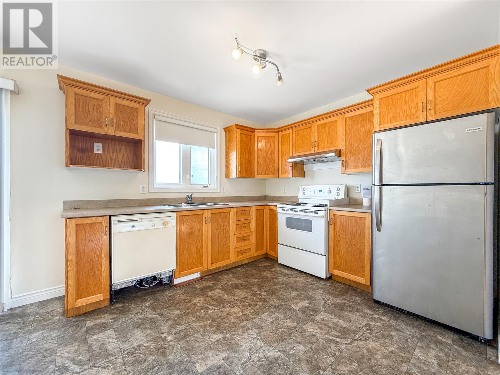 6 Kildare Place, St John's, Newfoundland & Labrador  A1B 5A9 - Photo 5 - 1300407