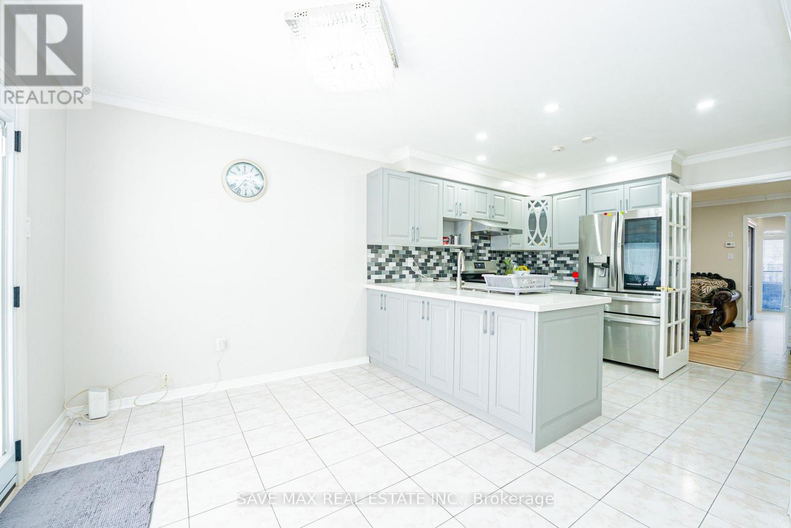 Upper - 18 Salonica Road, Brampton, Ontario  L7A 3K9 - Photo 12 - W13536740