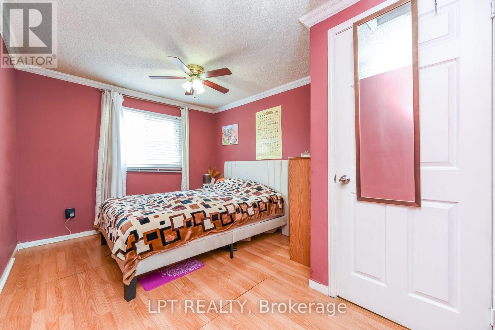 67 Kay Drive, Toronto, Ontario  M9V 4X8 - Photo 34 - W13564046