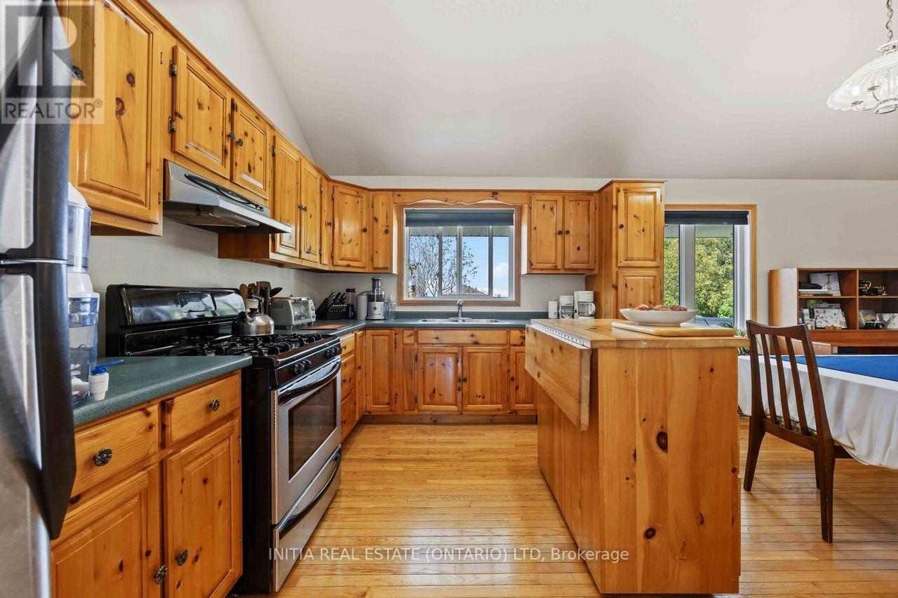 4217 Bluepoint Drive, Plympton-Wyoming, Ontario  N0N 1J6 - Photo 8 - X13567592