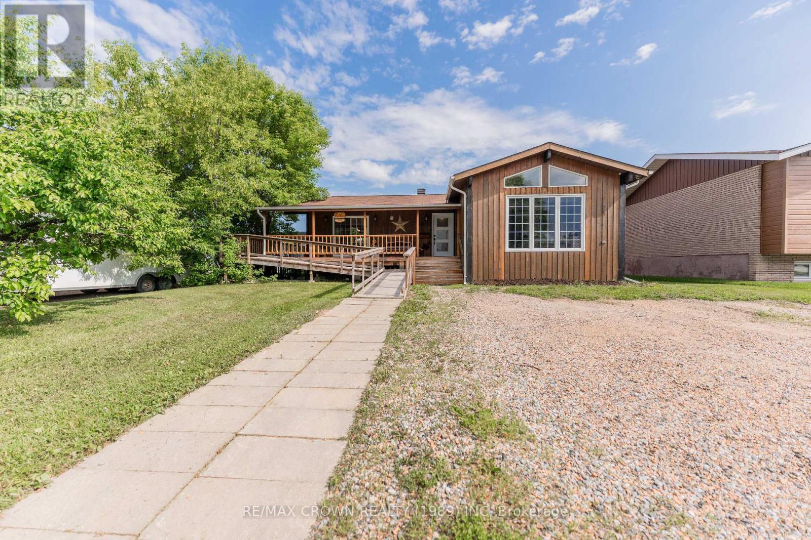 14 MIGNEAULT AVENUE, Kapuskasing, Ontario