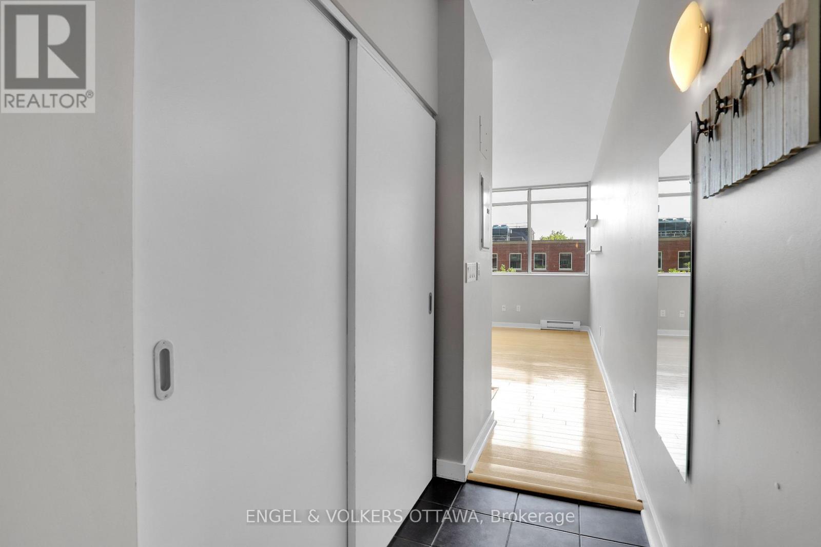 406 - 383 Cumberland Street, Ottawa, Ontario  K1N 1J7 - Photo 5 - X13567622