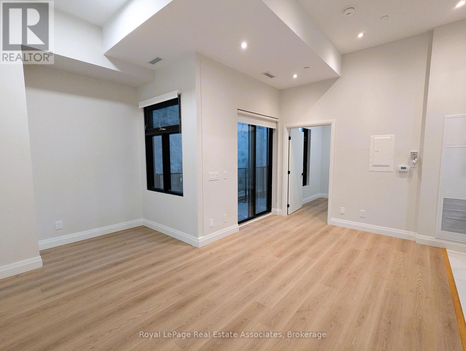 102 - 1000 Bathurst Street, Toronto, Ontario M5R 3G7 - Photo 4 - C13567620