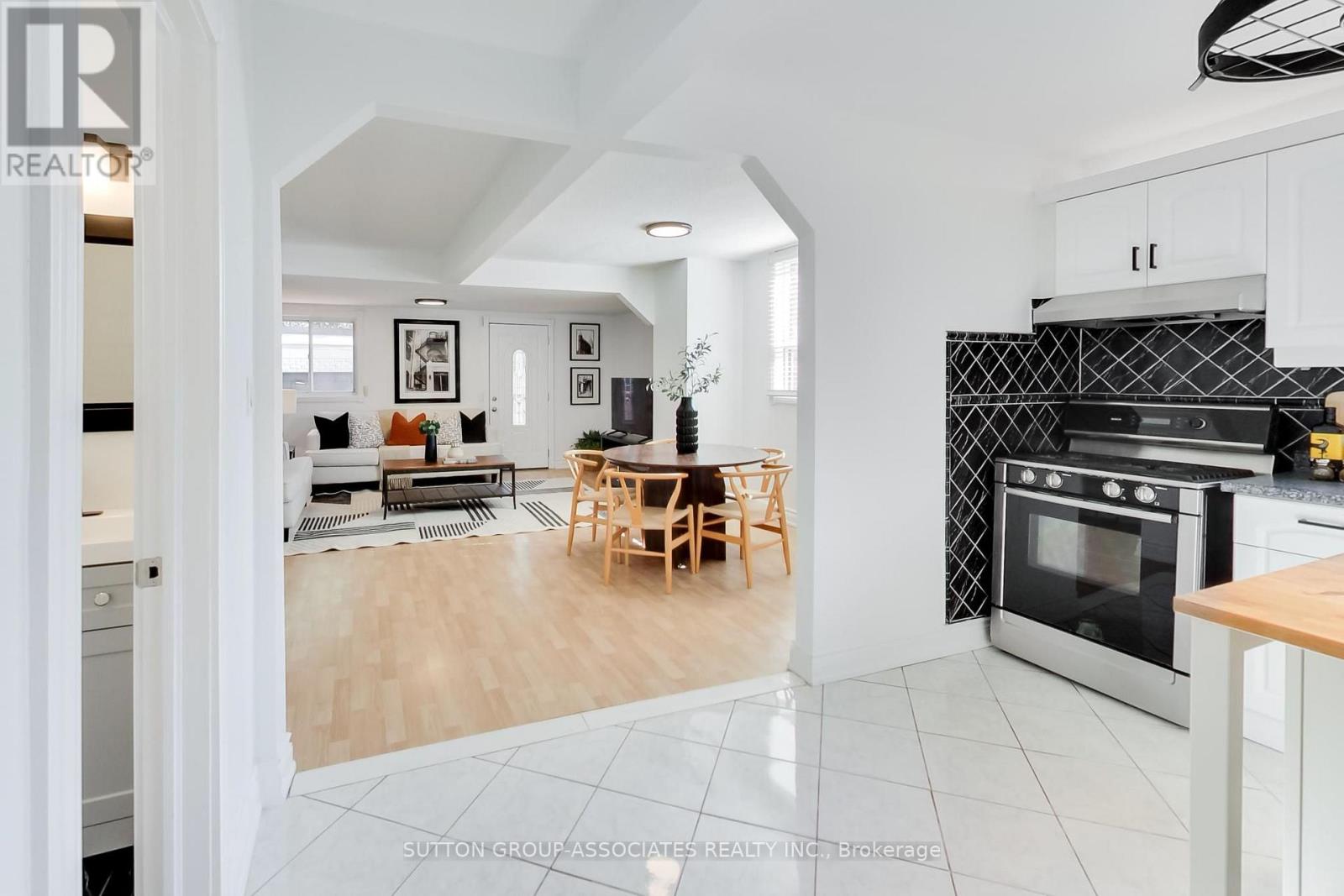 175 Earlsdale Avenue, Toronto, Ontario M6E 1L3 - Photo 13 - C13567652