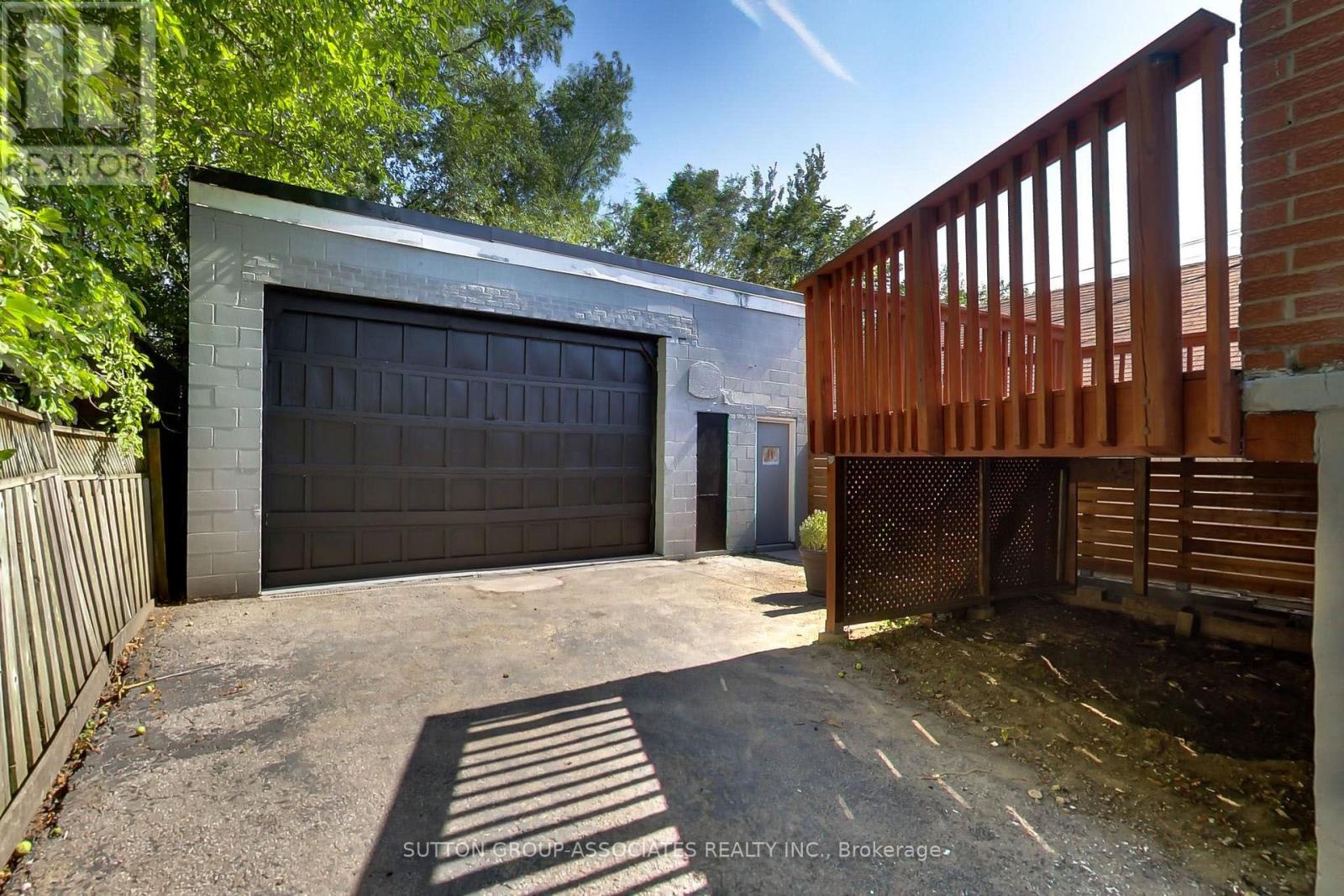 175 Earlsdale Avenue, Toronto, Ontario M6E 1L3 - Photo 45 - C13567652