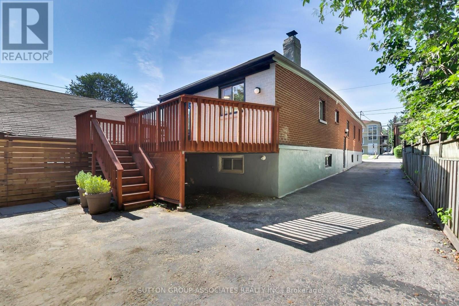 175 Earlsdale Avenue, Toronto, Ontario M6E 1L3 - Photo 46 - C13567652