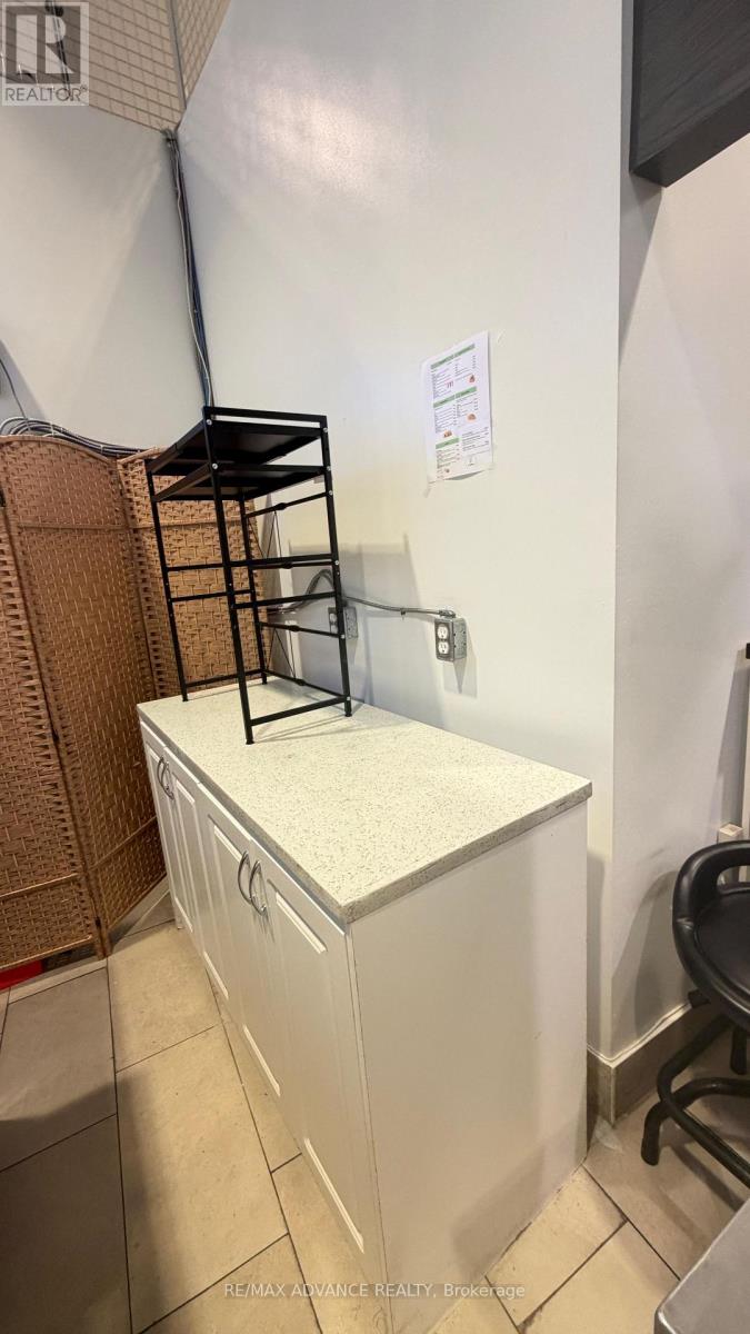 121 - 4750 Yonge Street, Toronto, Ontario M2N 0J6 - Photo 10 - C13567720