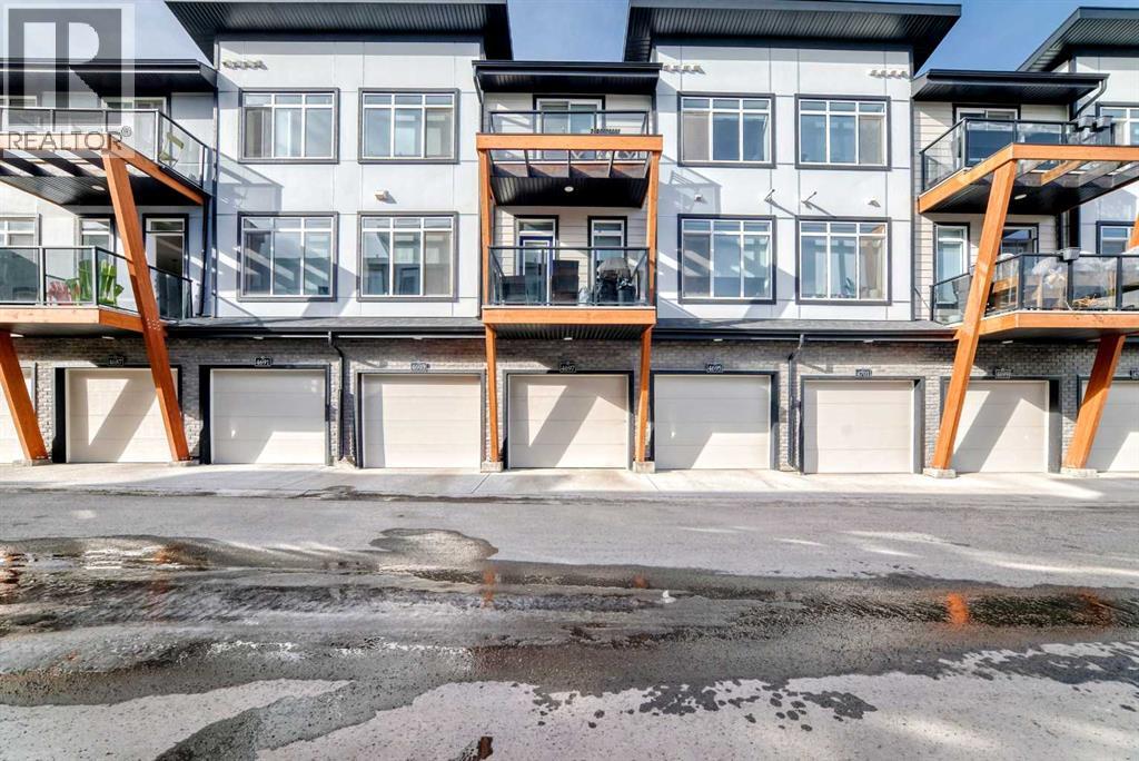 4697 Seton Drive SE, Calgary, Alberta  T3M 3T9 - Photo 5 - A2291690