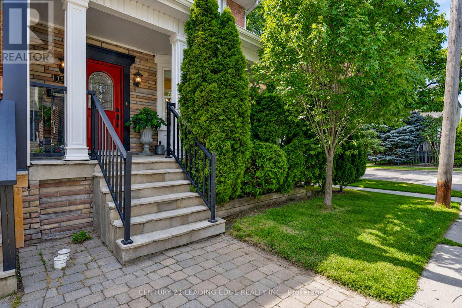 158 Parkmount Road, Toronto, Ontario  M4J 4V4 - Photo 2 - E13567670