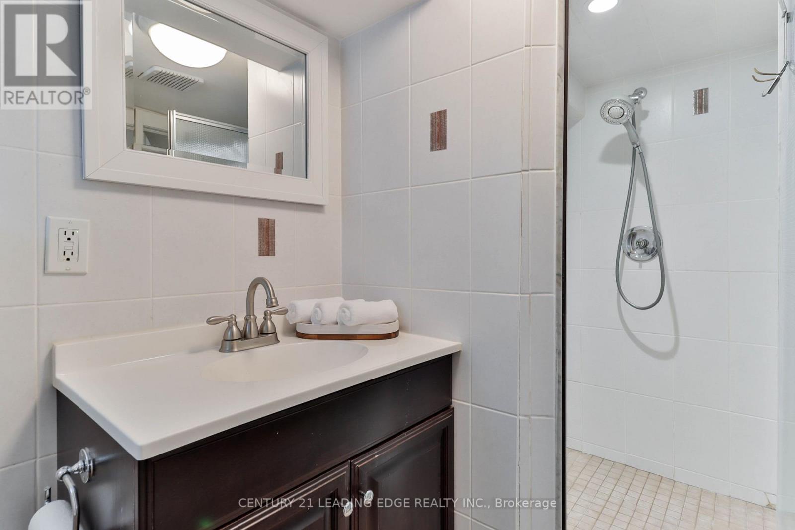 158 Parkmount Road, Toronto, Ontario  M4J 4V4 - Photo 32 - E13567670