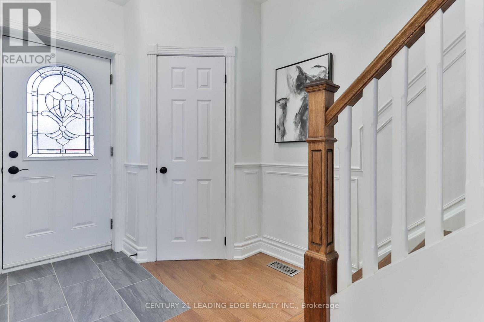 158 Parkmount Road, Toronto, Ontario  M4J 4V4 - Photo 6 - E13567670