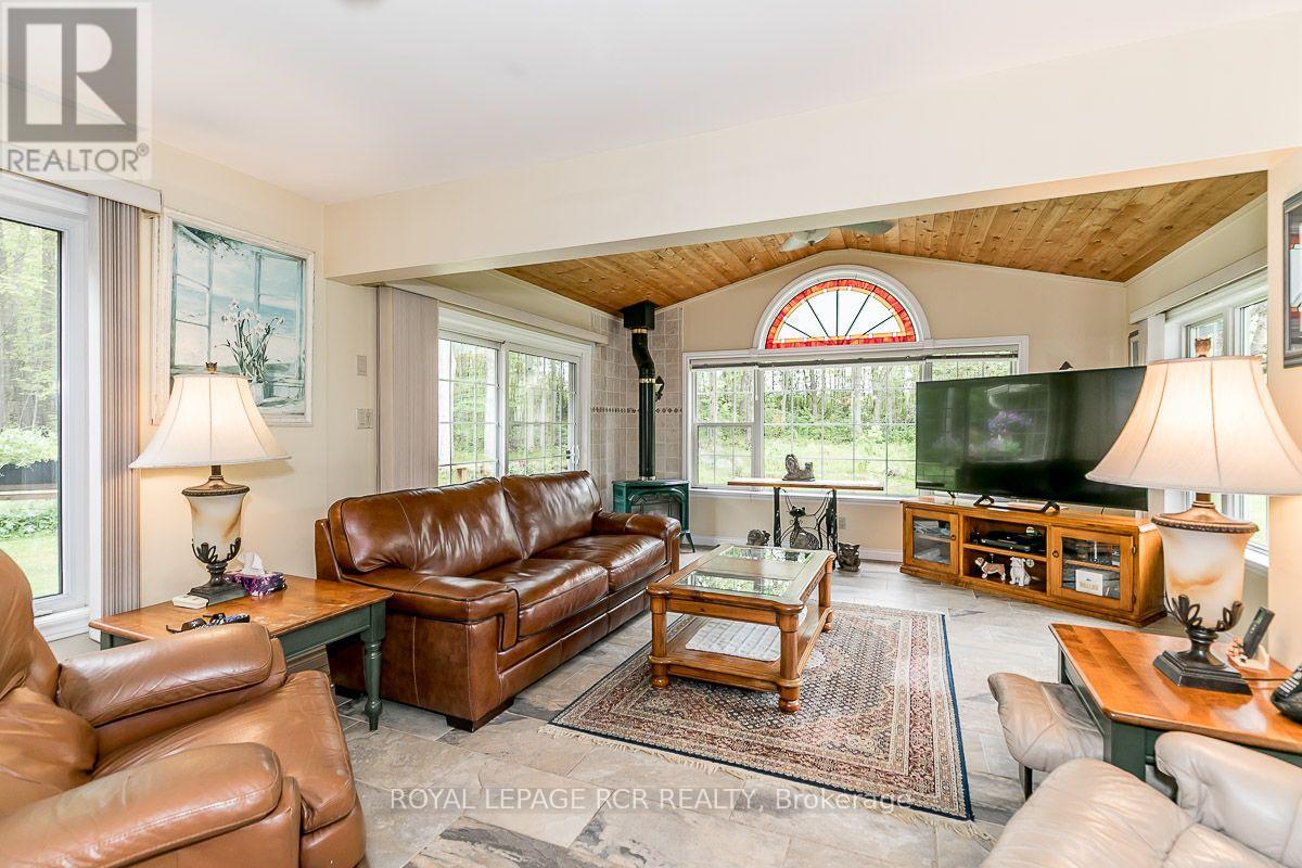 14808 Hwy 12, Tay (Victoria Harbour), Ontario  L0K 2A0 - Photo 9 - S13567542