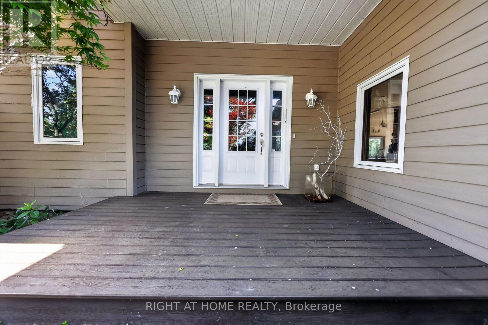 1284 Rumney Road, Tay, Ontario  L4R 4K3 - Photo 2 - S13567640