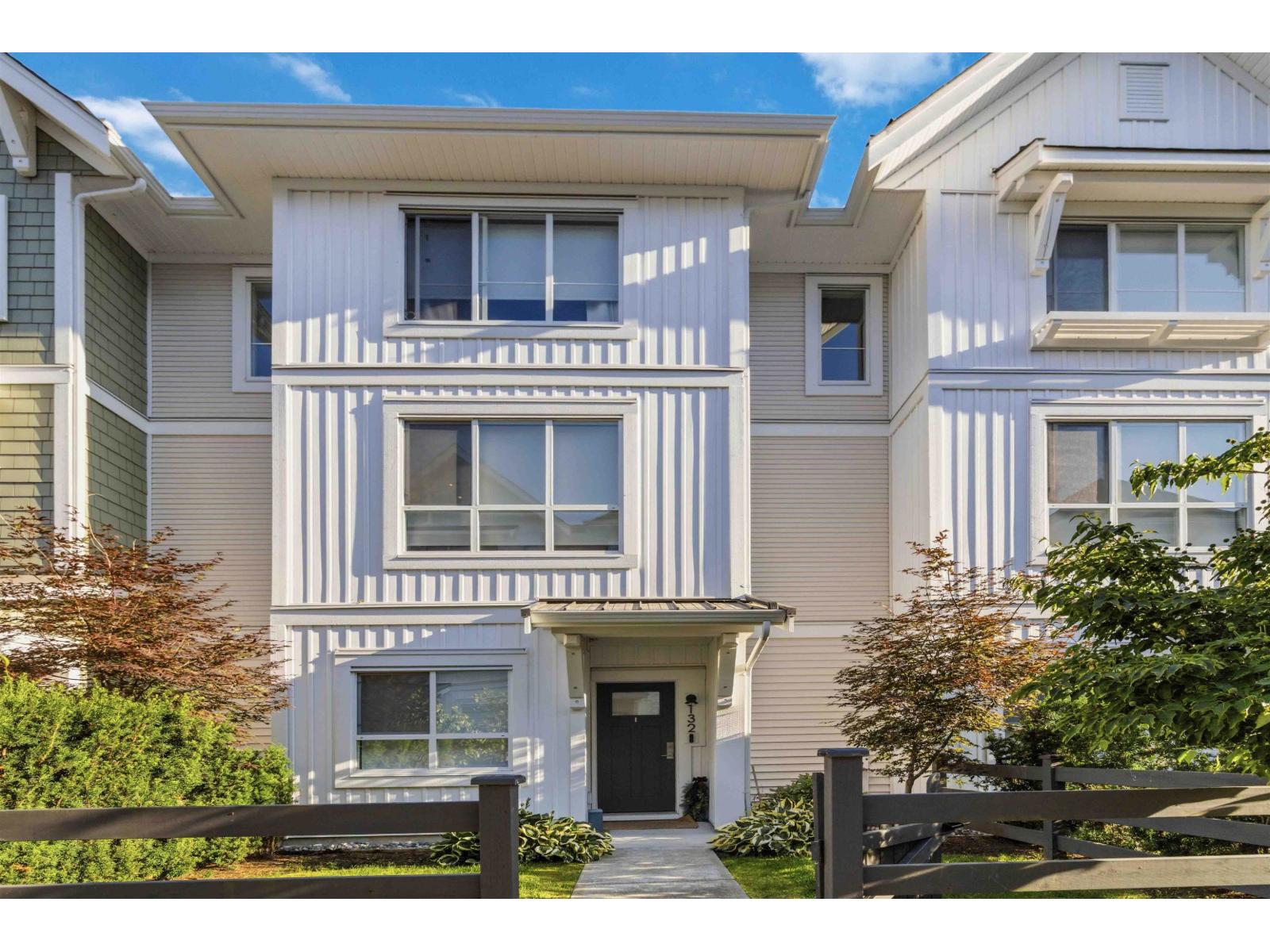 132 8335 NELSON STREET, Mission